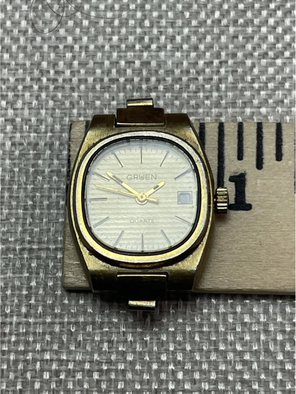 Vintage Gruen Womens Watch Gold Tone ( Parts/repair )